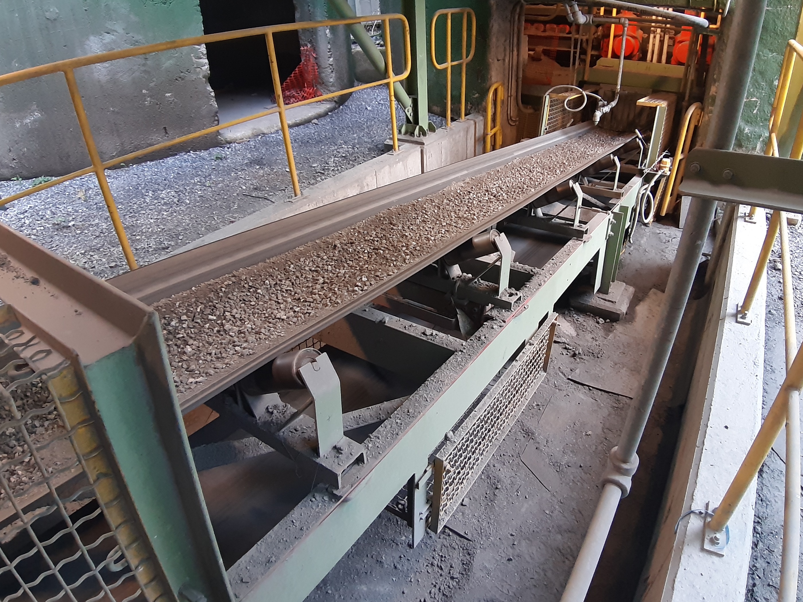 ΑΝΤΙΤΡΙΒΙΚΕΣ 4